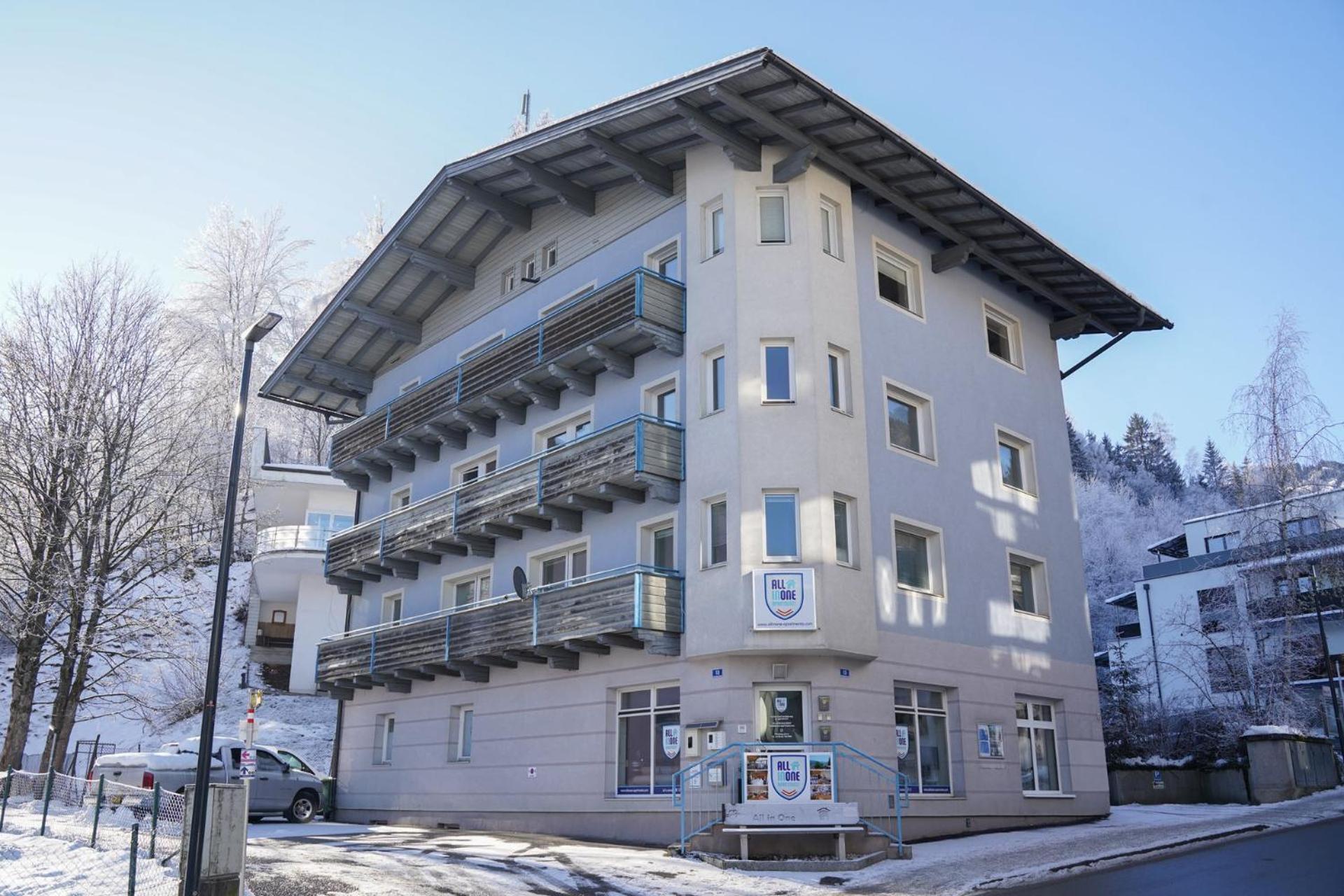 Schlafgut Kuessler - 70M Vom City Express Zell am See Eksteriør billede