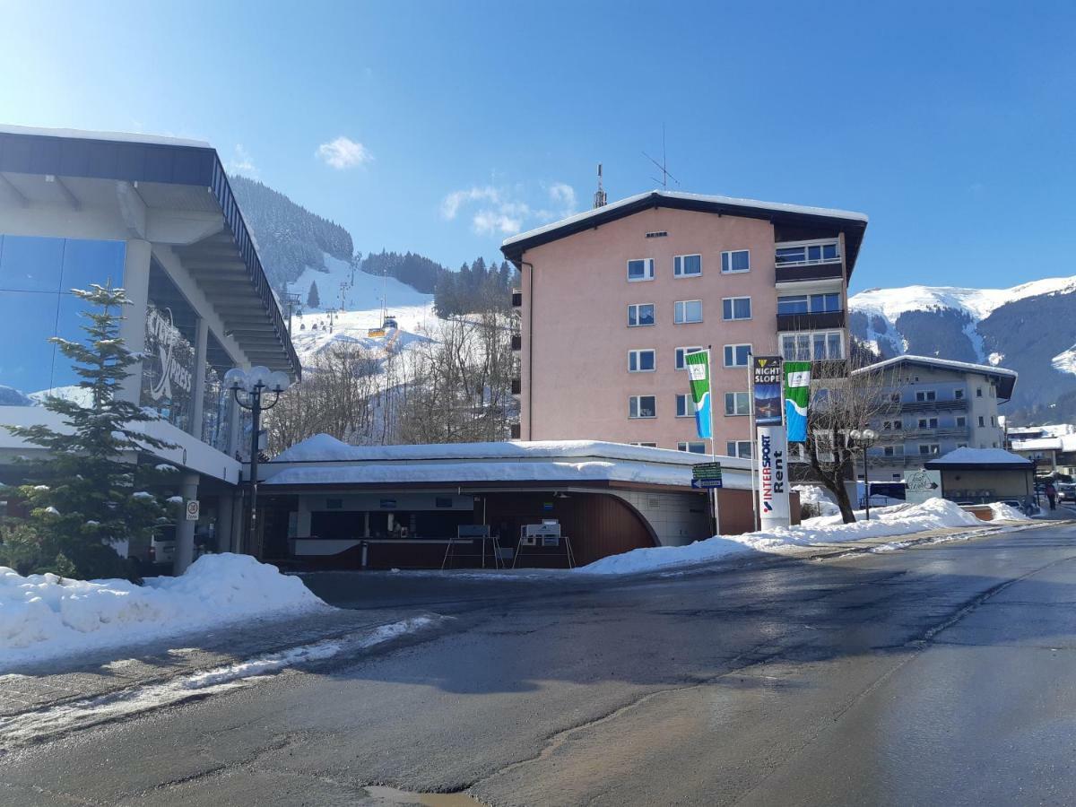Schlafgut Kuessler - 70M Vom City Express Zell am See Eksteriør billede